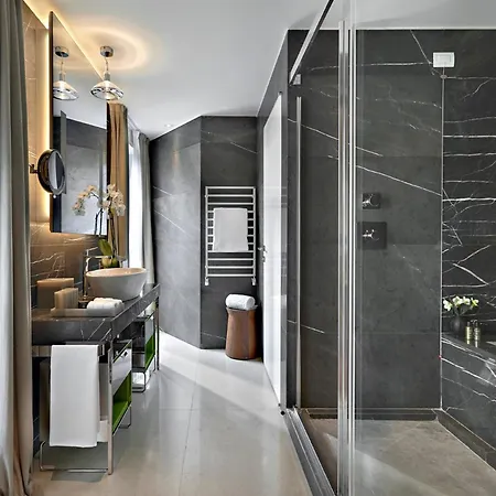 Mandarin Oriental, Ξενοδοχείο