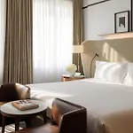Mandarin Oriental, Hotel
