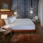 Mandarin Oriental, 호텔