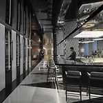 Mandarin Oriental, Hotel