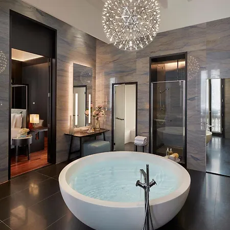 Hotel Mandarin Oriental, Mediolan