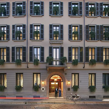 Mandarin Oriental, Hotel