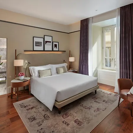 Mandarin Oriental, Hotel